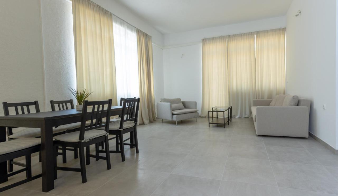 The View Split. Highlight With Roof-Top-Terrace And Pool Kastela Exterior photo
